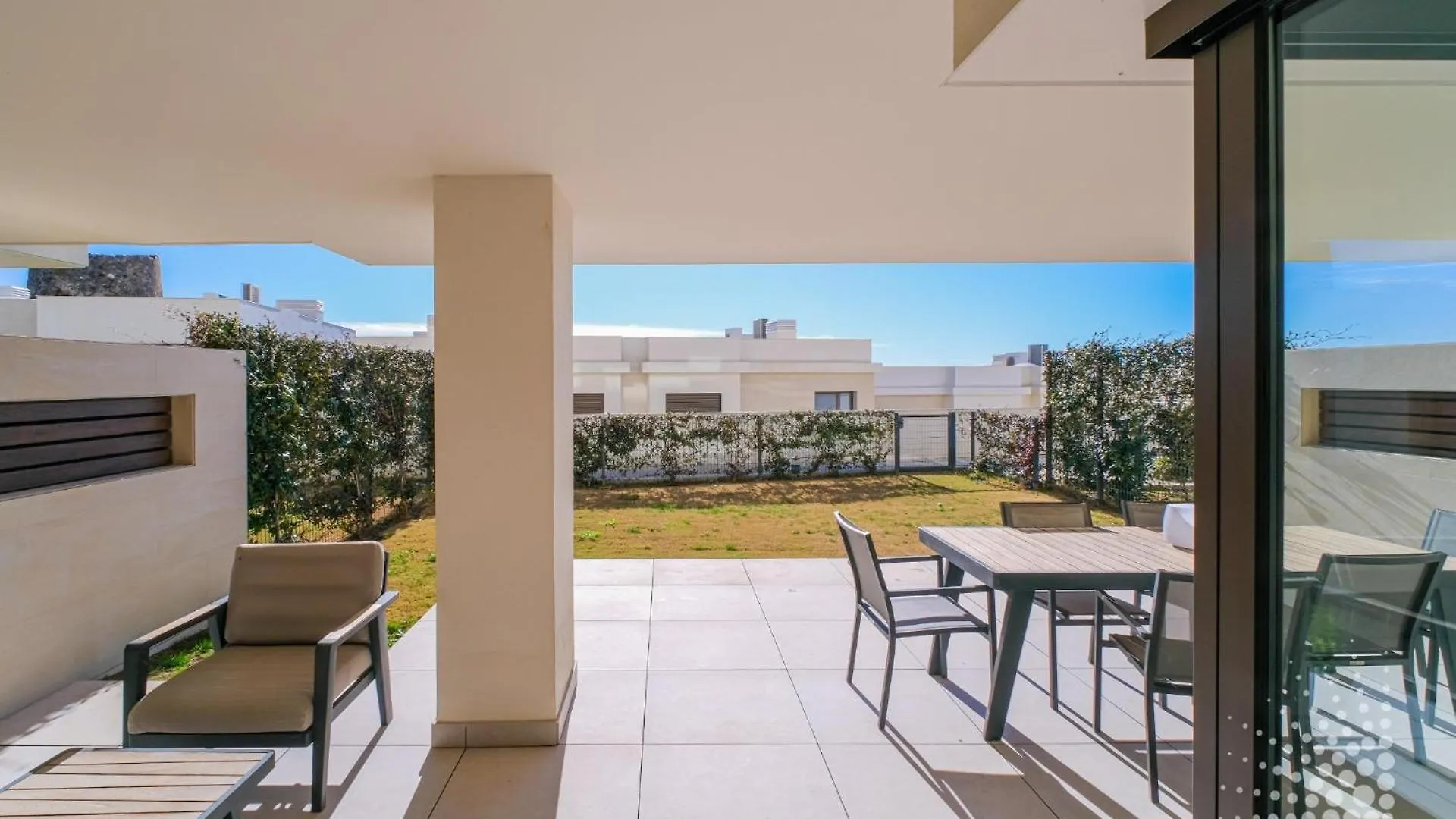Lujoso Apartamento En 1ª Linea Estepona Spain