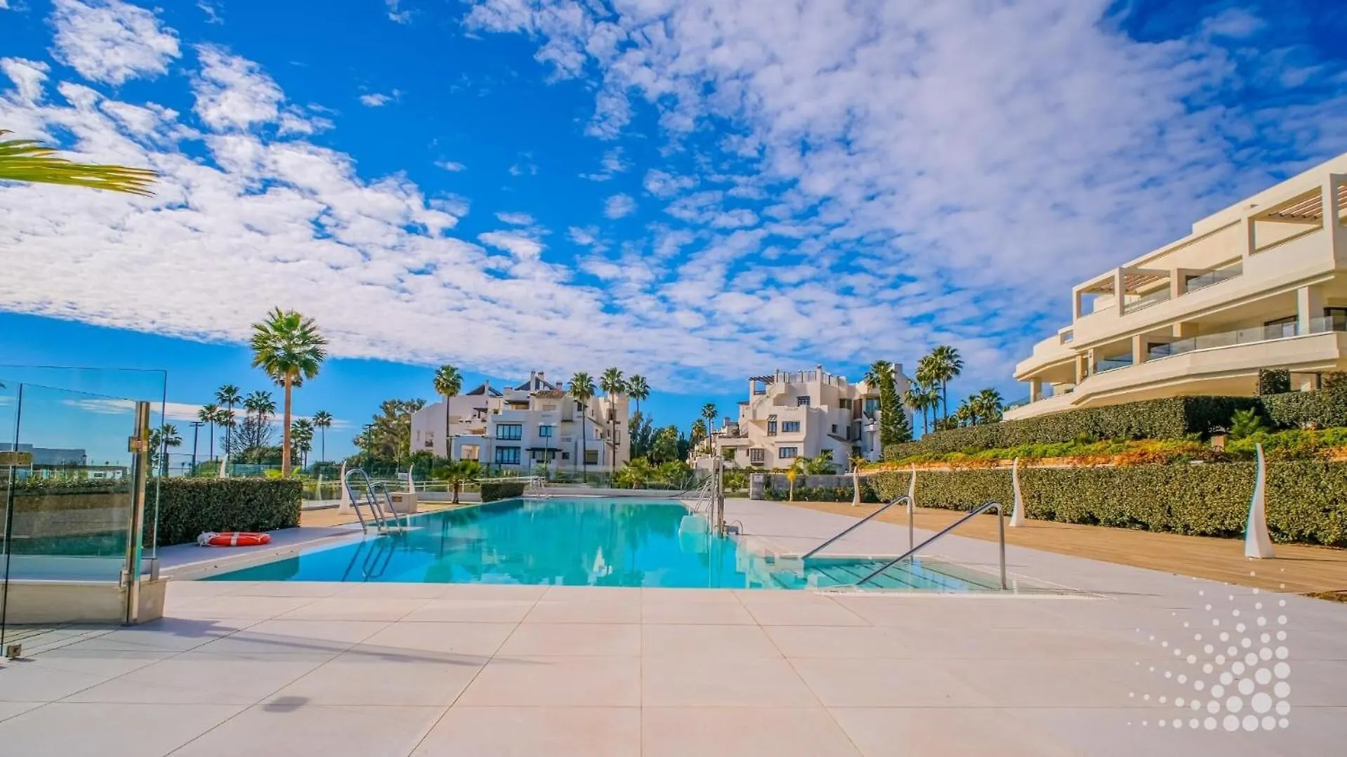 Lujoso Apartamento En 1ª Linea Estepona Apartment