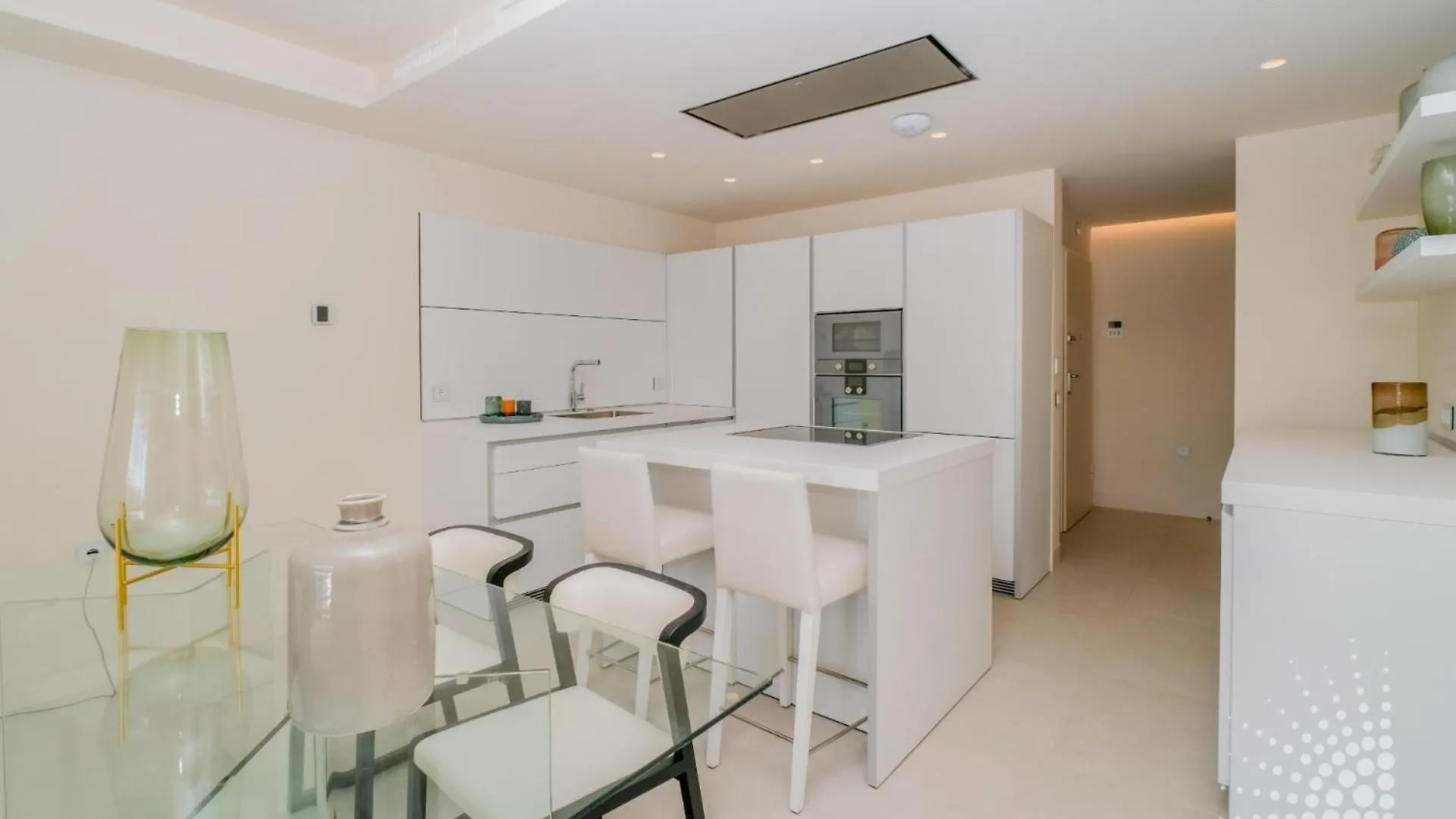 Lujoso Apartamento En 1ª Linea Estepona